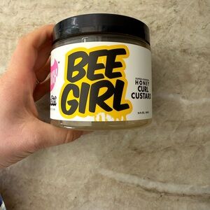 Bee Girl Honey Curl Custard DOUX